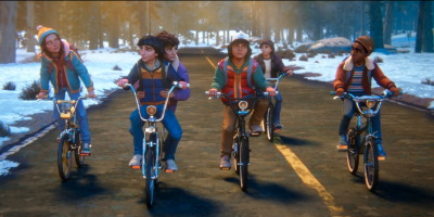 Очень странные дела - 1 сезон 1 серия: Добро пожаловать в Хоукинс, новенький!